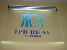 112